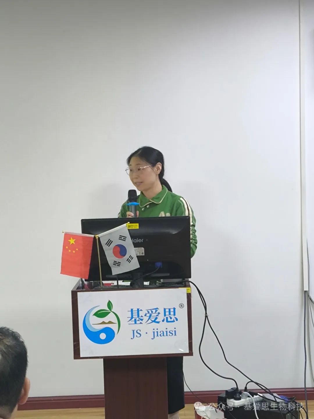 1736295818508ee4b2057145d6c26