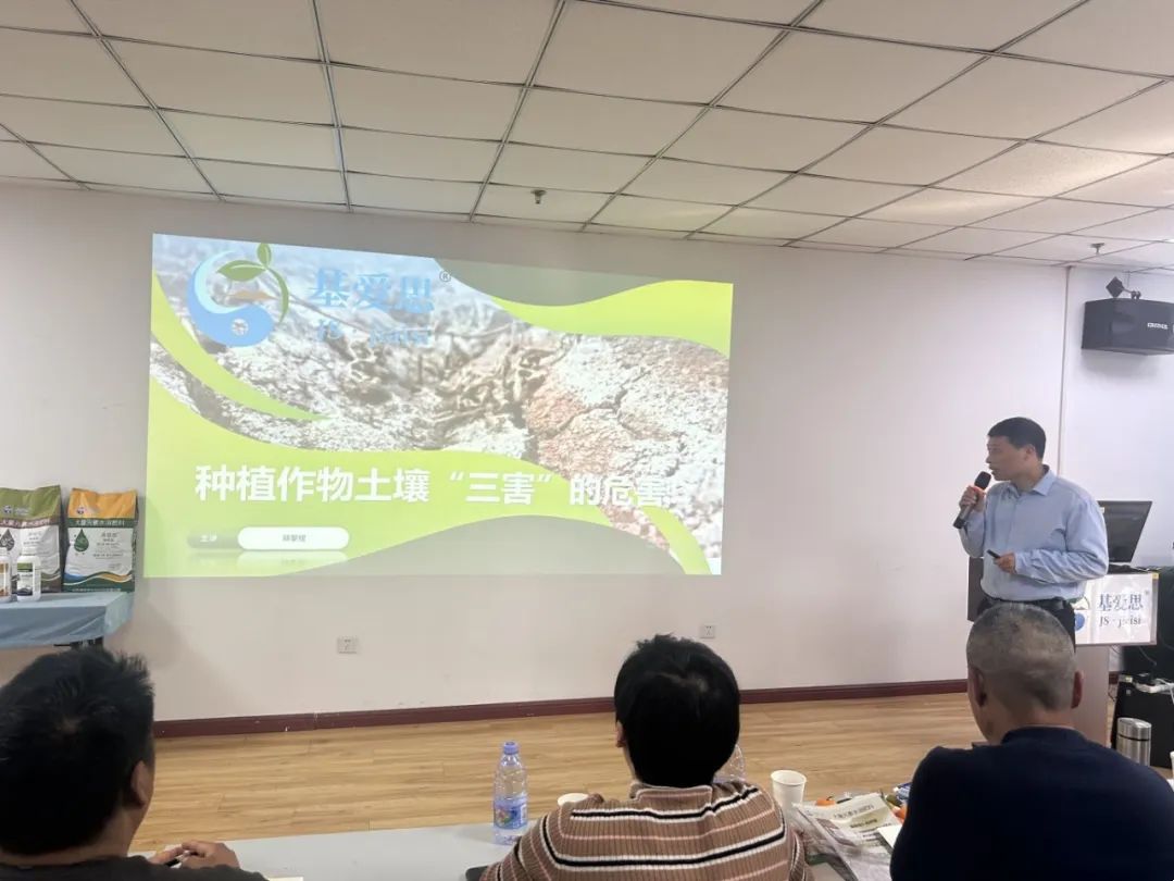 128676913b0035bd6d707a781d2ca736